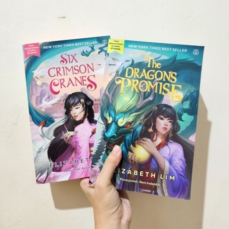 Buku Novel Six Crimson Cranes