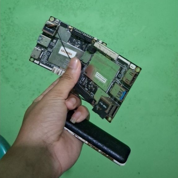 chuwi hi 10 go