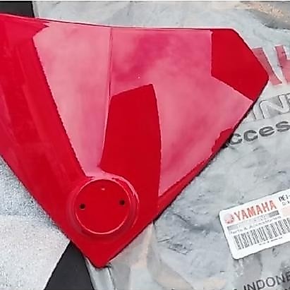 VISOR YAMAHA AEROX 125 MERAH ORIGINAL BARU