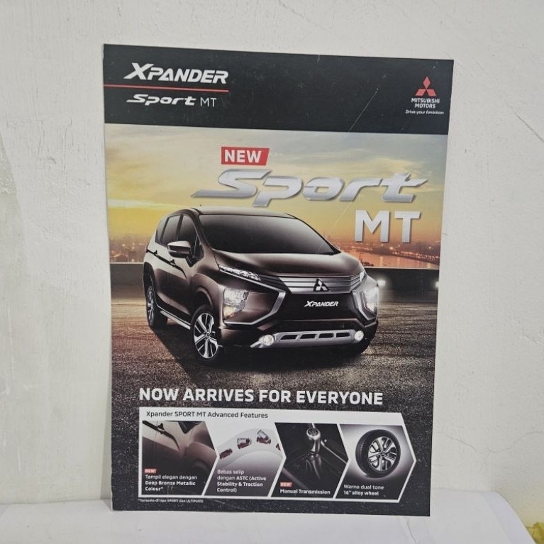 brosur katalog mobil mitsubishi xpander sport 2019 flyer
