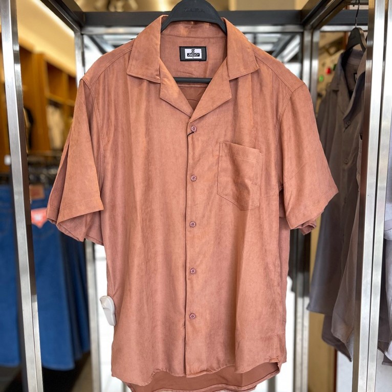 26374 KEMEJA KODORAI PEACH BASIC PRIA