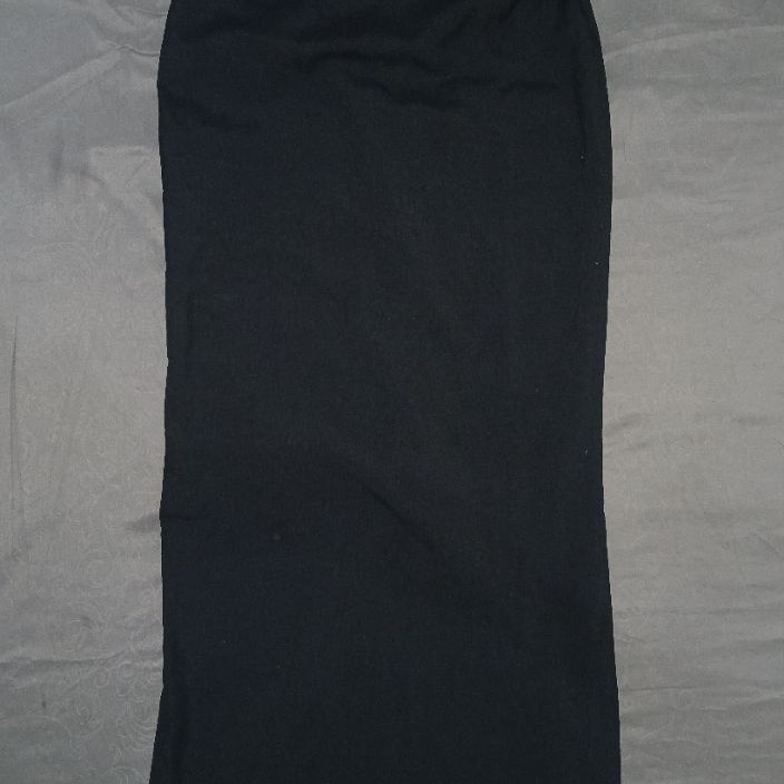 The Executive Black Pencil Skirt