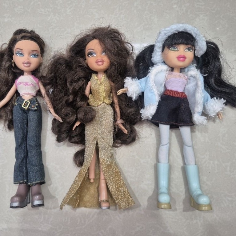 preloved boneka bratz original MGA doll