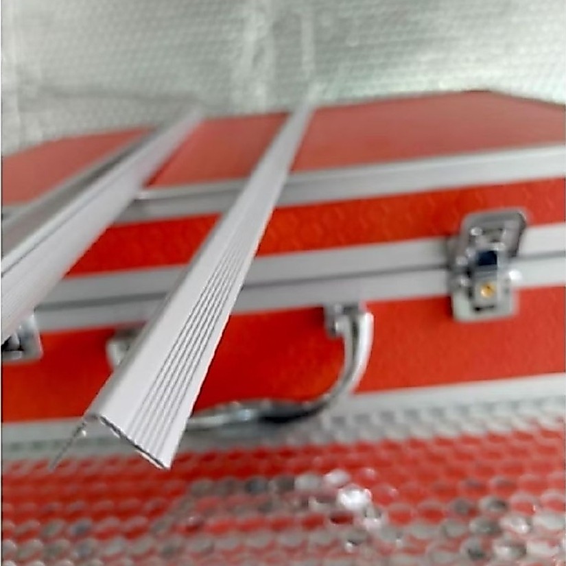 List alumunium siku L list mini siku koper list L 100cm