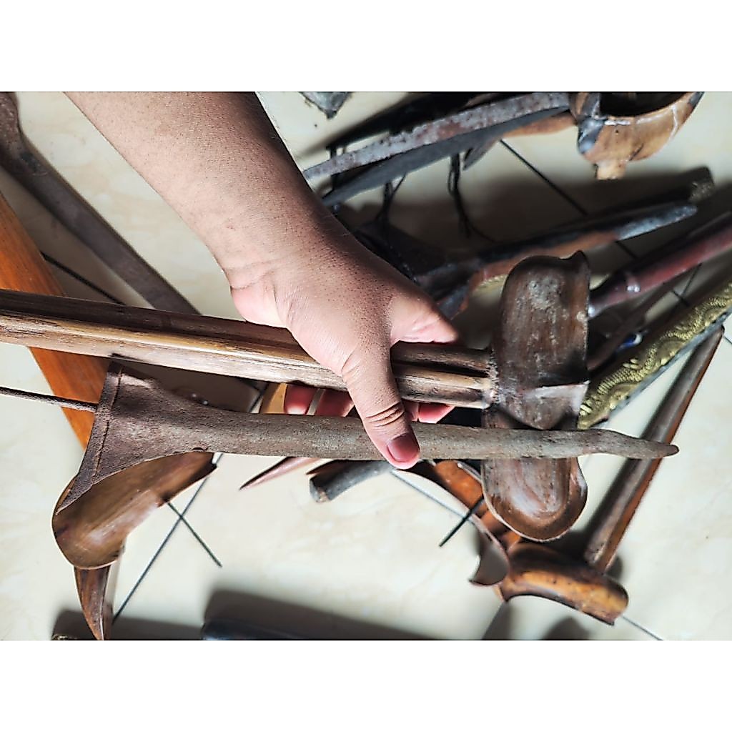Keris Patrem Lurus Sepuh Kuno Warangka Gayaman Solo Kosongan Original Bawaan Dusun
