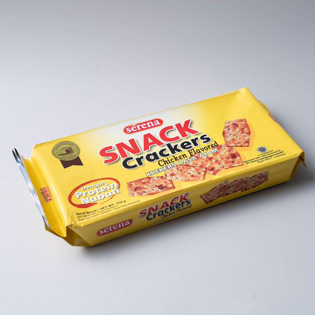Serena Serena Snack Crackers Chicken 210 gram 240 gram