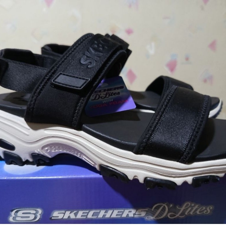 Sepatu Sendal Skechers D'lites Electric waves hitam size 39
