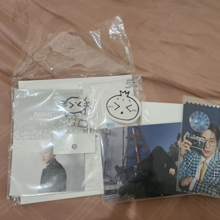 exo xiumin griptok keyring postcard dari x times dan membership japan official minseok md merch