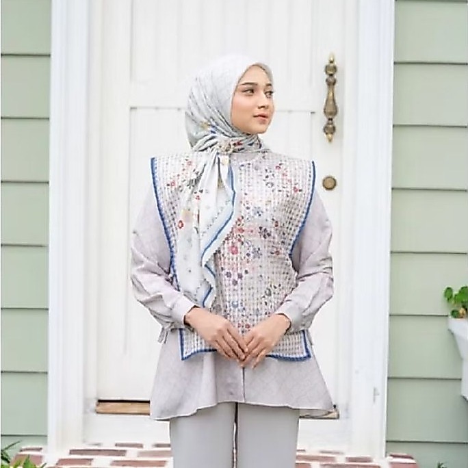 PL Camelia Top By Jamila Humaila Ivory|| PL Klamby - Mazaya Blouse Classic Wine