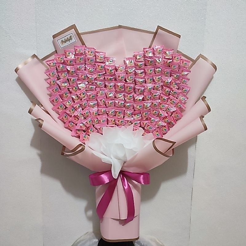 Buket Snack/ Buket Jumbo Permen Yupi/ Ulang Tahun/ Anniversary/ Wisuda