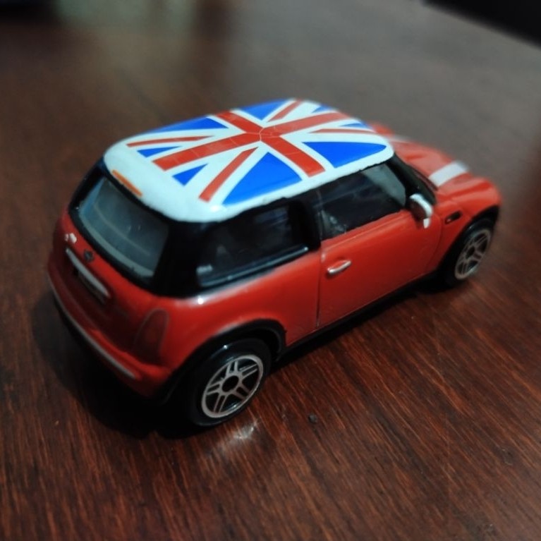 BMW New Mini 1/56 Realtoy – Diecast Koleksi