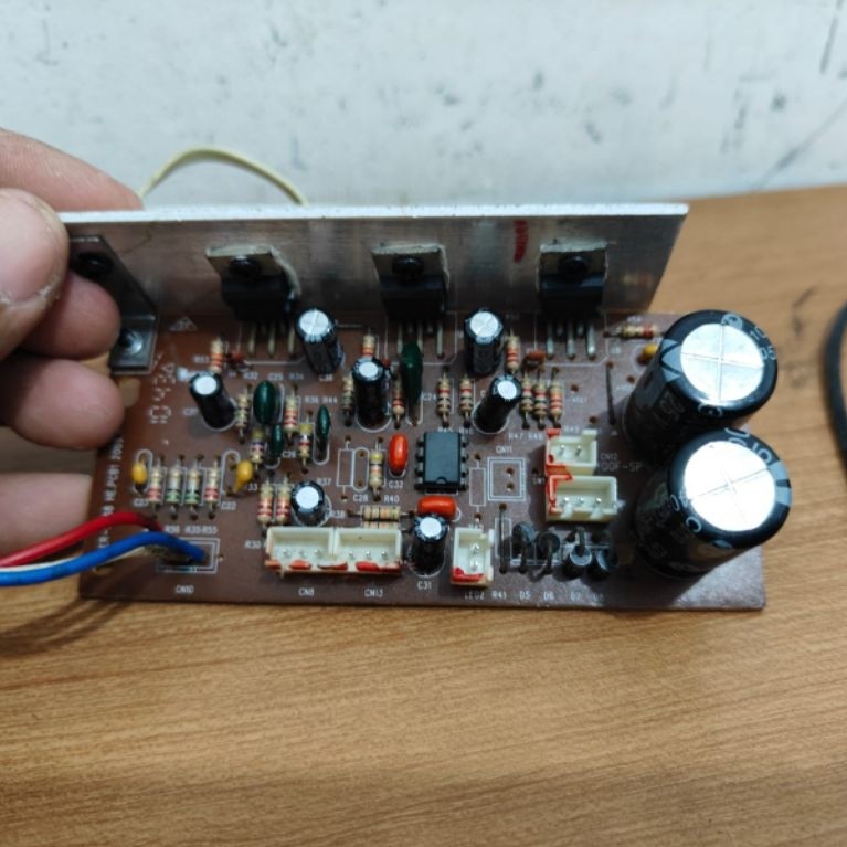power kit speaker aktif simbadda CST 6200N