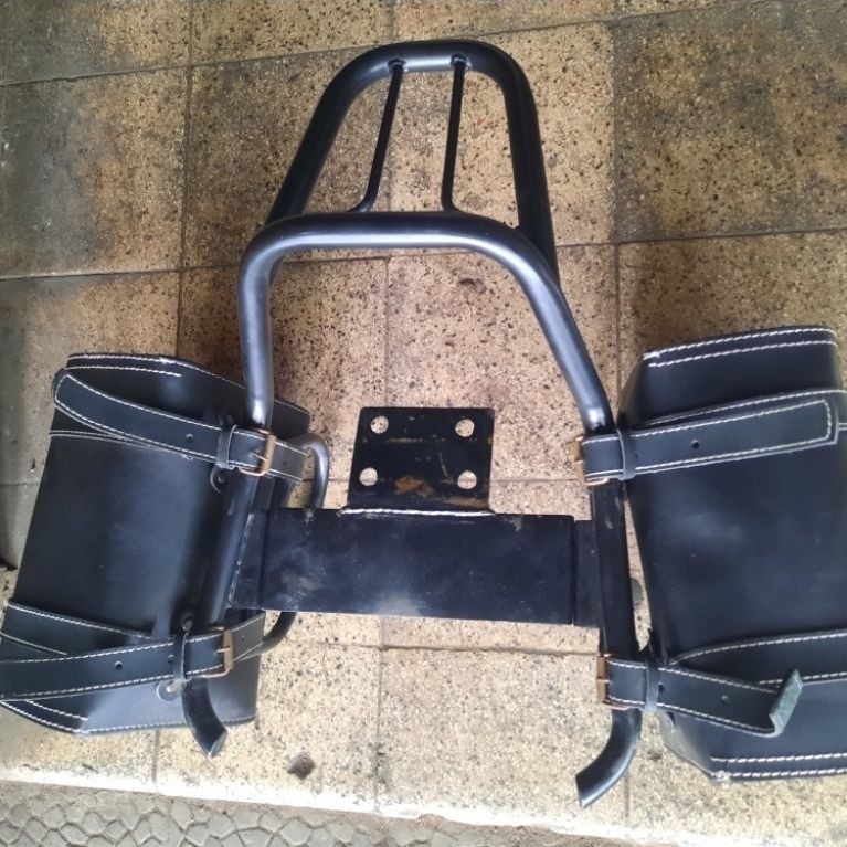 Side Bag / Tas Samping Yamaha XSR 155 Komplit Brecket