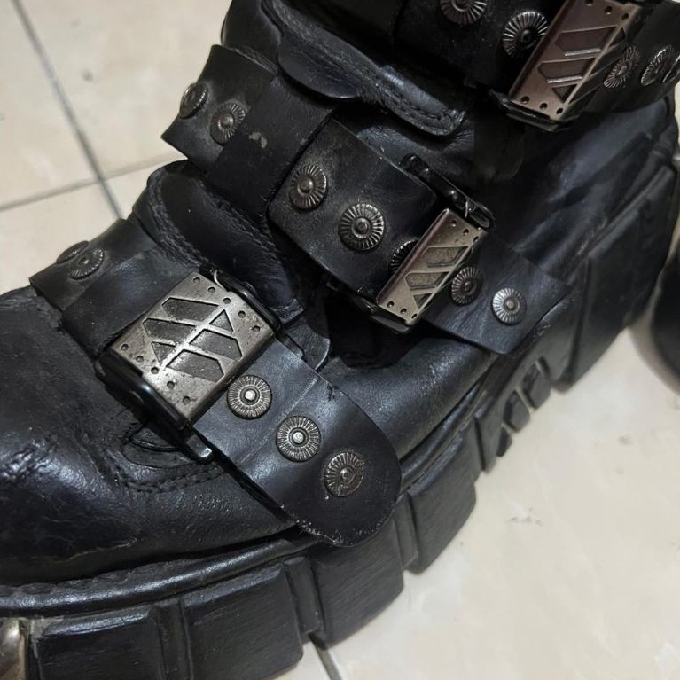 newrock boots original no kw