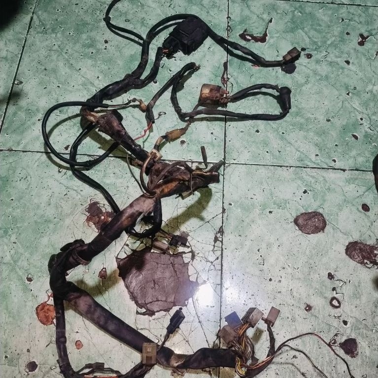 kabel body saja smash new barang masih bagus ORI bawaan copotan cabutan lepasan motor asli
