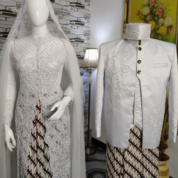 Baju akad nikah / gaun pengantin / pakaian akad nikah murah / kebaya akad nikah syar'i