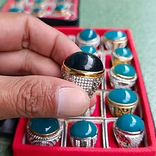Bacan doko hitam