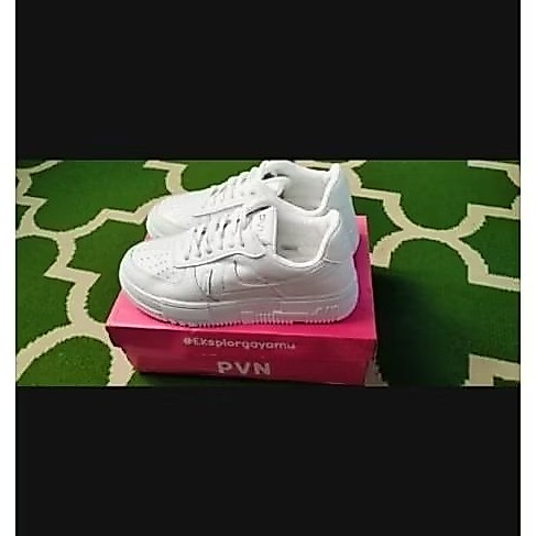Preloved Sepatu PVN