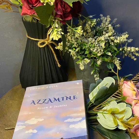 PRELOVED NOVEL AZZAMINE