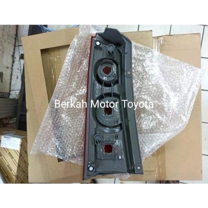 malaaga / Lampu Belakang Stop Lamp Avanza Xenia VVTi 2007 2008 2009 2010 2011 Original Diskon