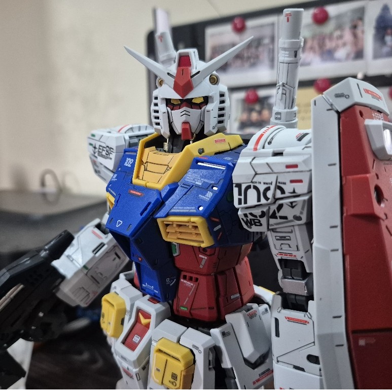 PG Unleashed RX 78 Bandai