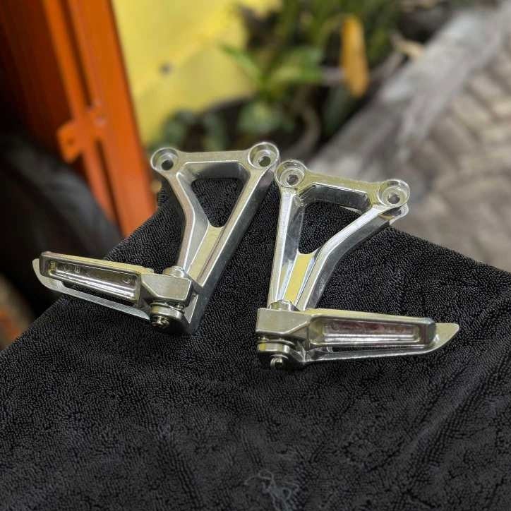 (COD) POSTEP BELAKANG CBR650 FOOTSTEP BELAKANG CBR650 IMPOR PIJAKAN KAKI CBR650 VAPOR DETAIL ORIGINA