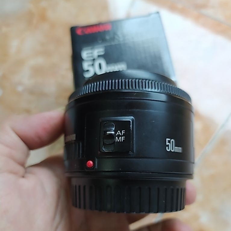Lensa Canon 50mm