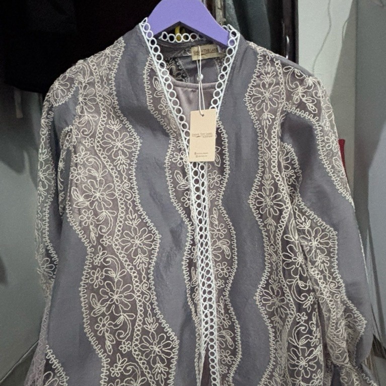 Eliza outer Sarah The Label