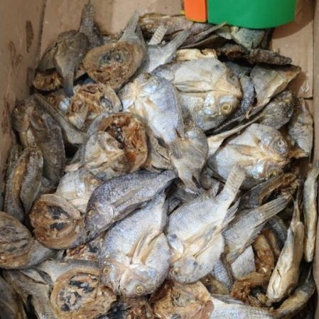 ikan asin mujair belah