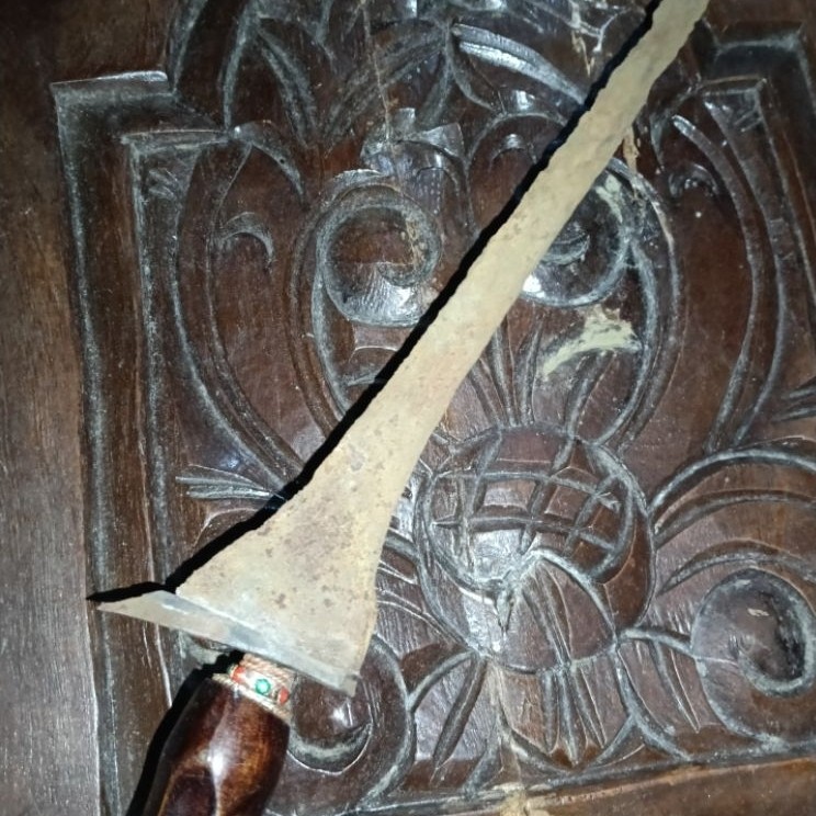 Keris Pulanggeni Lurus