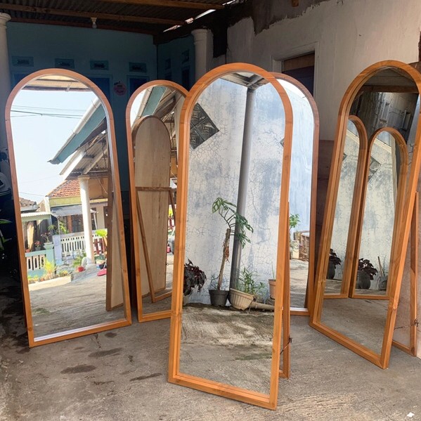 Standing Mirror oval