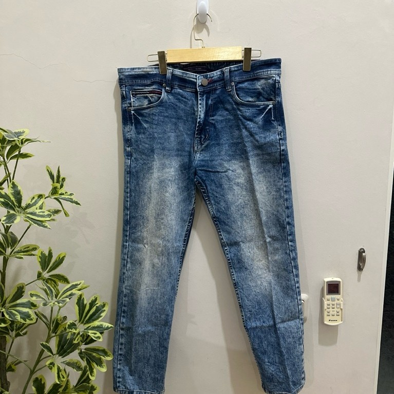 Celana Panjang Denim Tommy Hilfiger Jeans Preloved