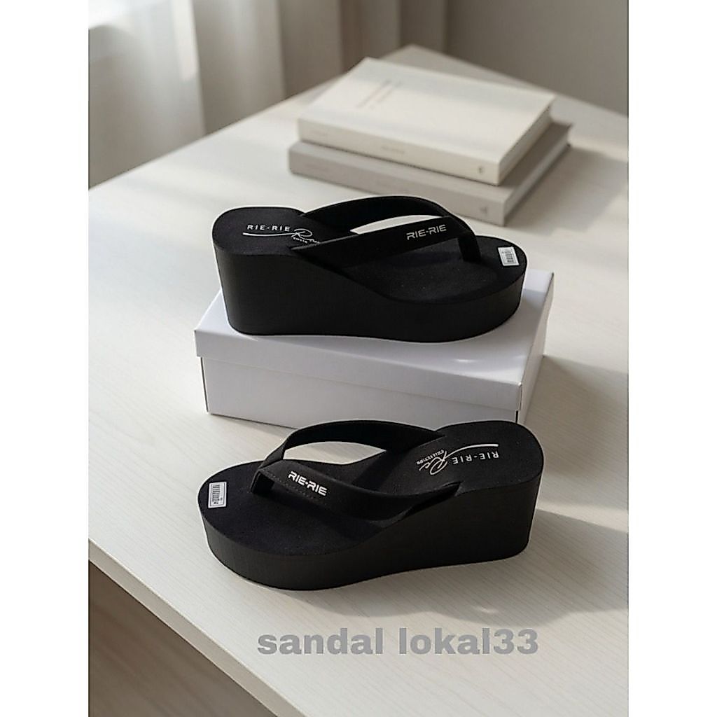 Sandal Wanita Wedges Spon Beludru Tinggi 9 cm - Nyaman Dipakai Sehari-hari