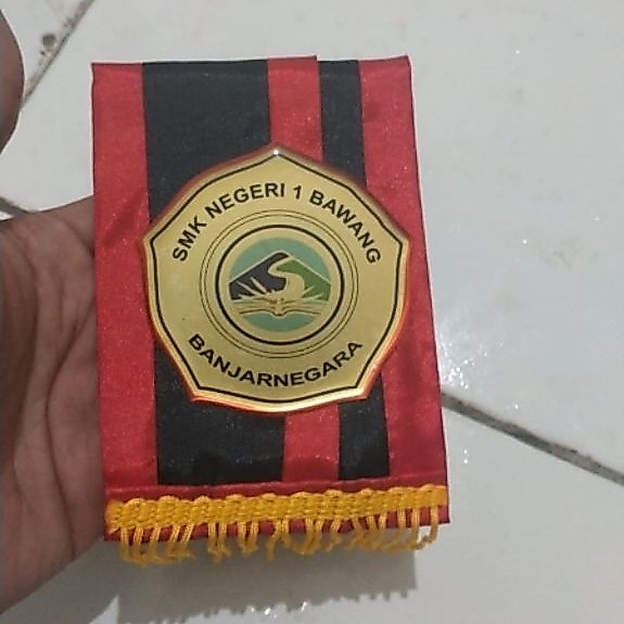 Samir Wisuda Kuningan Resin