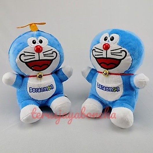 BONEKA DORAEMON KECIL