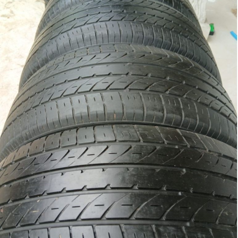Ban Toyo 235/50 R18