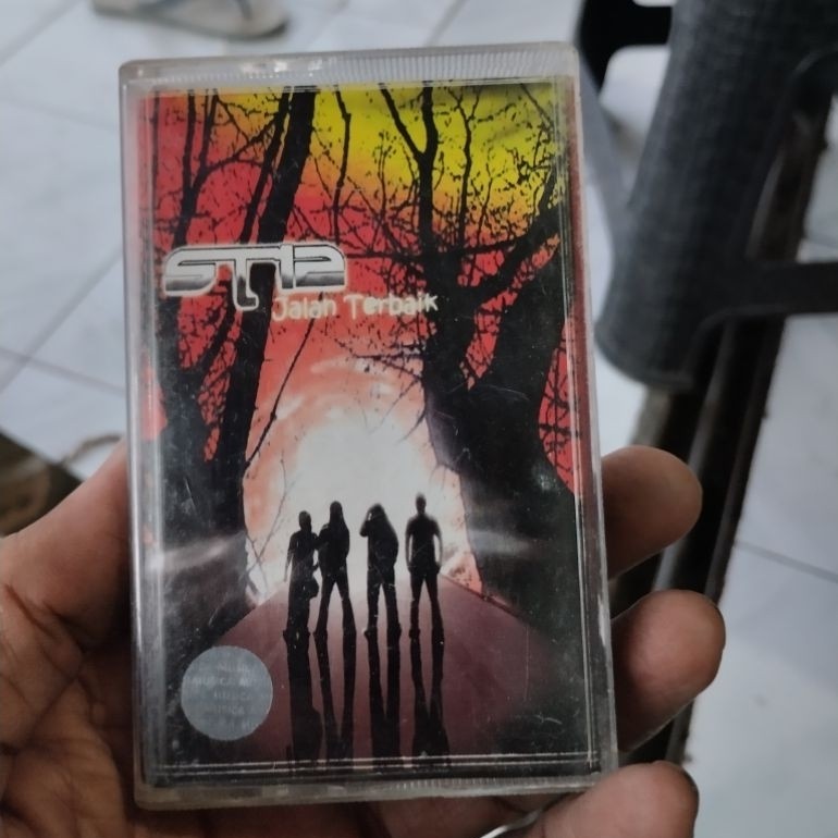 kaset st 12