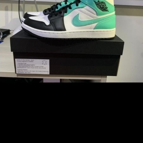 Sepatu Jordan Second