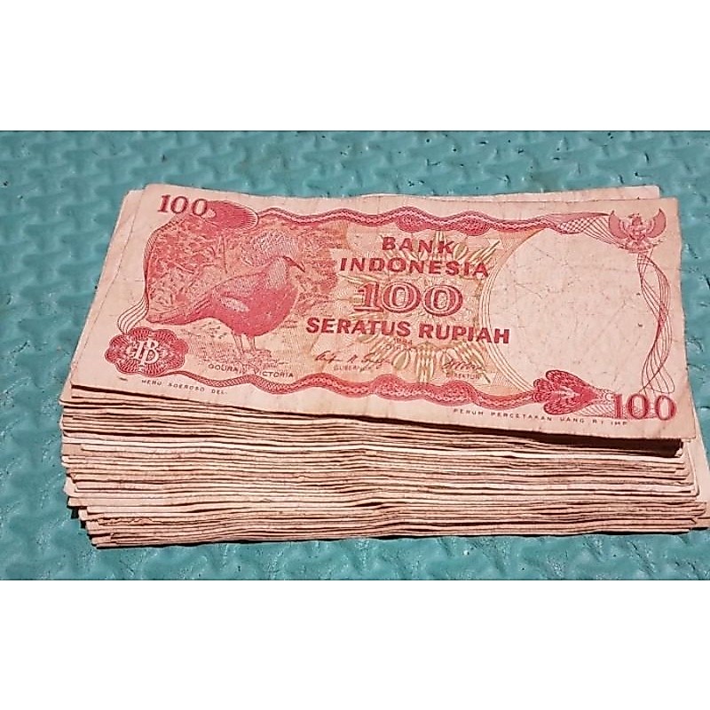 UANG KUNO 100 RUPIAH TH 1984