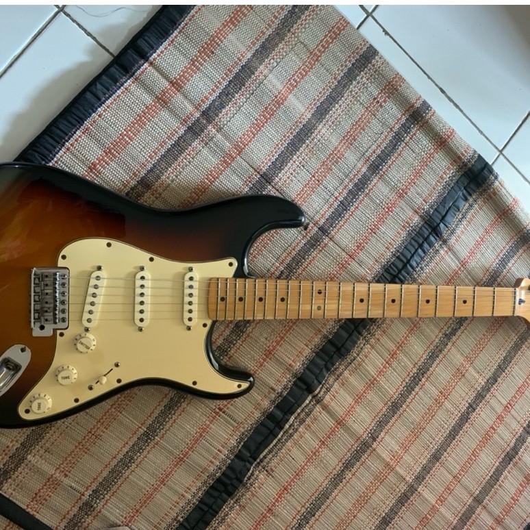 Gitar electrik fender Stratocaster Mexico oryginal 2013 second