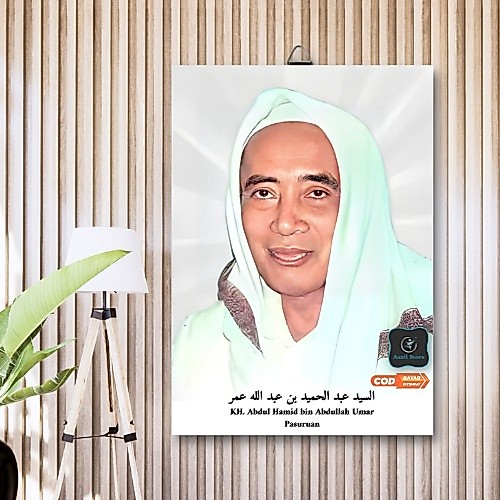 Foto Poster KH Abdul Hamid / Mbah Hamid Pasuruan Ulama Wall Decor Kayu Frame