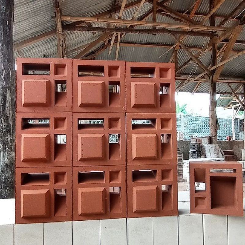 Loster / Roster beton Minimalis motif/ lubang 4nonjol ventilasi udara cembung freeongkir jabodetabek