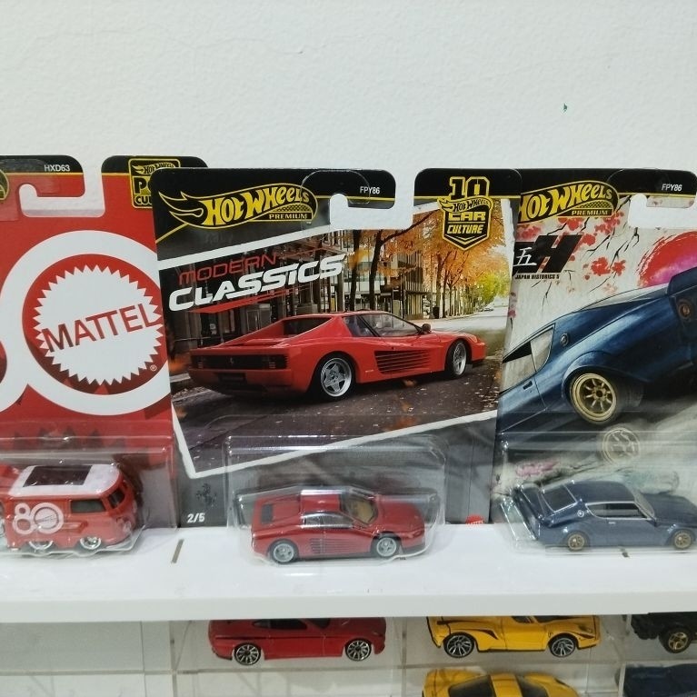 Hot wheels premium, hot wheels reguler paketan ferrari f40, testarossa, porsche 993 gt2, mini cooper