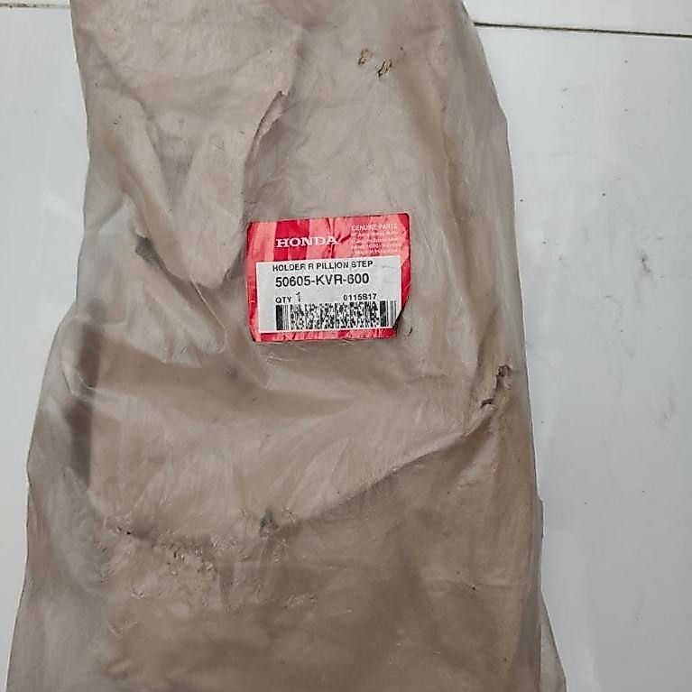 Pin Step Bar (As Pin Footstep Depan Kanan) untuk Supra X 125 / Revo / Karisma - 50605-KVR-600