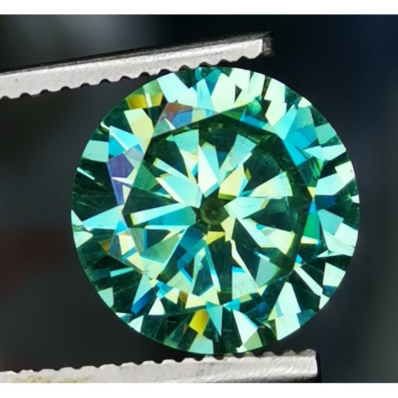 Batu permata berlian moissanite