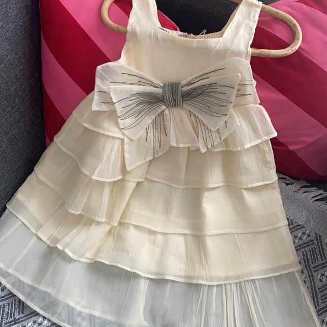 preloved dress vintage umpakumpak anak perempuan cream estetik size 2-3t not dear gg