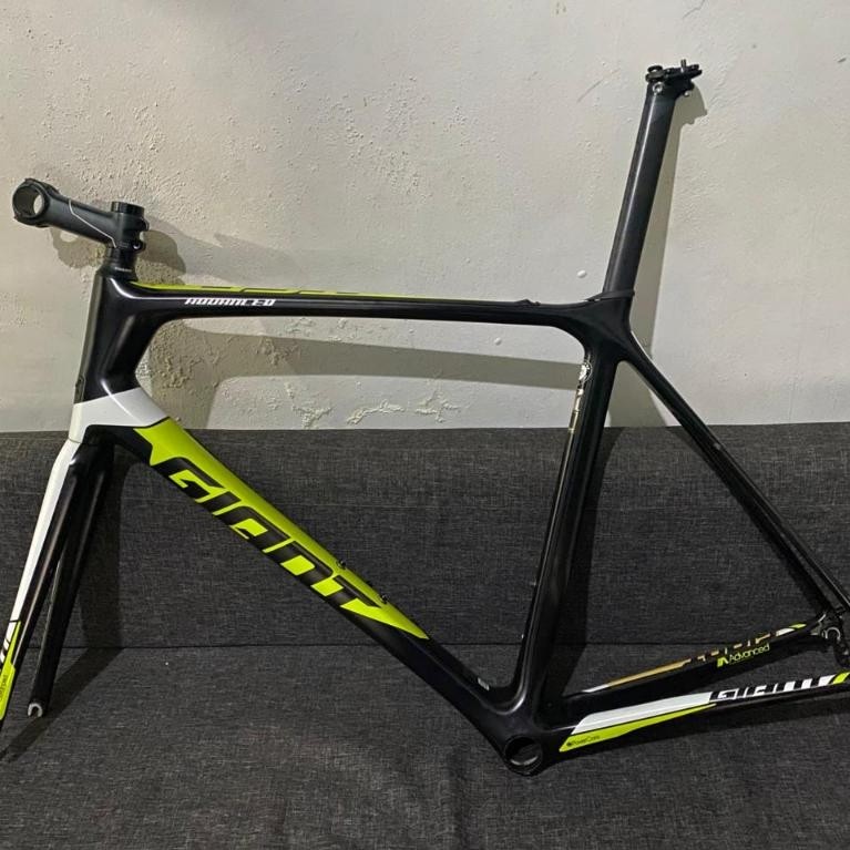frameset giant tcr advanced 1 size L