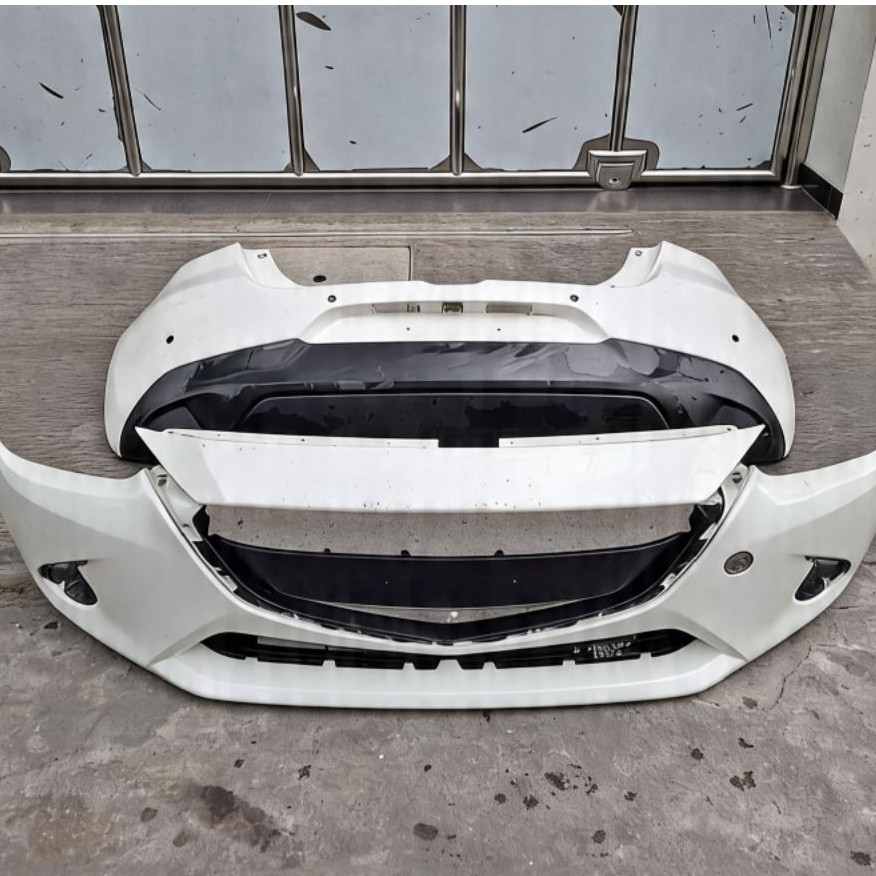 bumper bemper depan  belakang mazda2 mazda 2 skyactiv