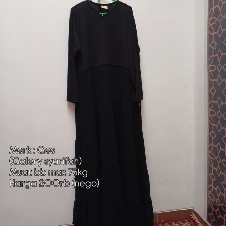 Preloved Gamis Gallery Syarifah + Hijab Syari Agus Hanggono