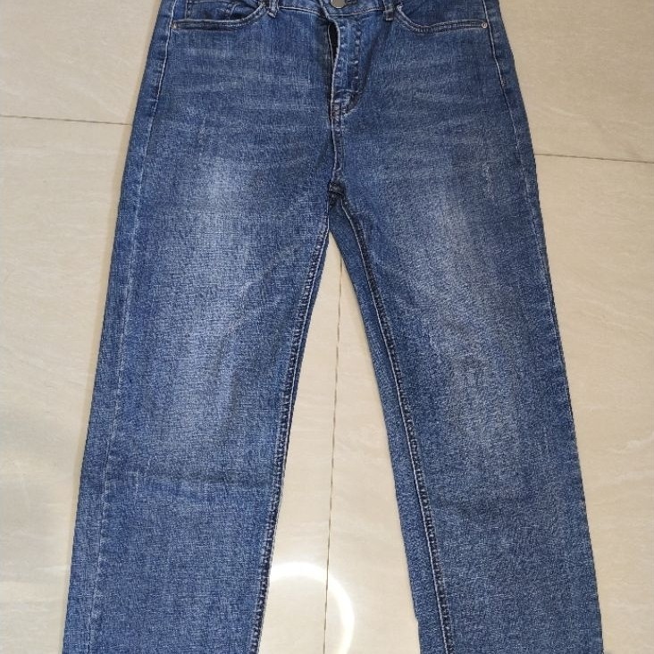 Cuffed Raw Hem Jeans KKV